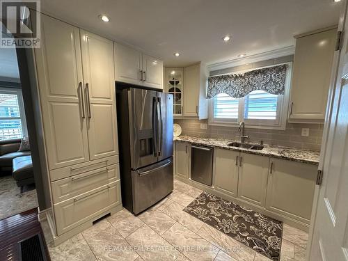 1 - 223 Picton Street E, Hamilton, ON - Indoor Photo Showing Kitchen With Double Sink