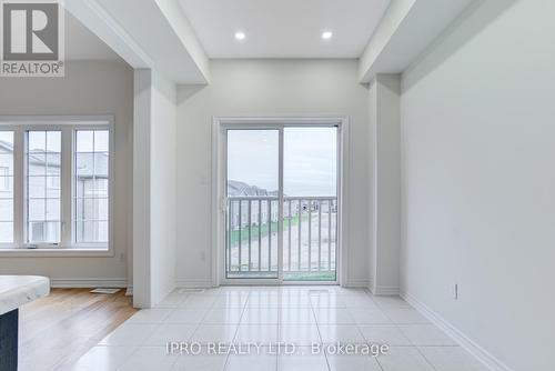 1113 Skyridge Boulevard, Pickering, ON - Indoor Photo Showing Other Room