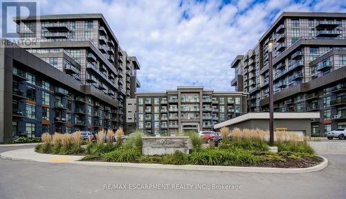 715 - 450 Dundas Street E, Hamilton, ON - Outdoor With Balcony With Facade