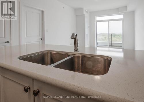 715 - 450 Dundas Street E, Hamilton, ON - Indoor Photo Showing Kitchen With Double Sink