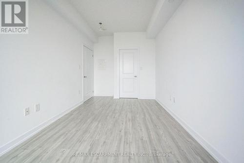 715 - 450 Dundas Street E, Hamilton, ON - Indoor Photo Showing Other Room