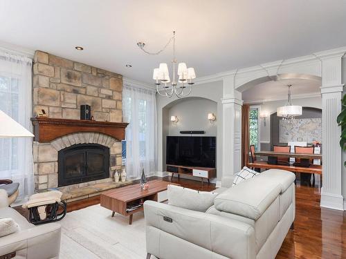 Salon - 3380 Rue De Bavière, Longueuil (Le Vieux-Longueuil), QC - Indoor Photo Showing Living Room With Fireplace