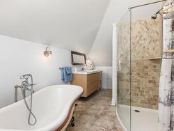 Ensuite bathroom - 