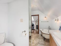 Ensuite bathroom - 