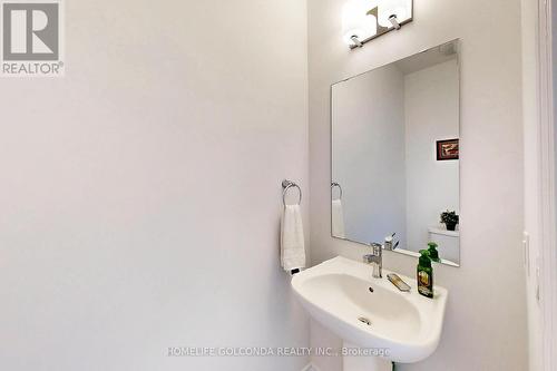 104 Edminston Drive, Centre Wellington, ON - Indoor Photo Showing Bathroom