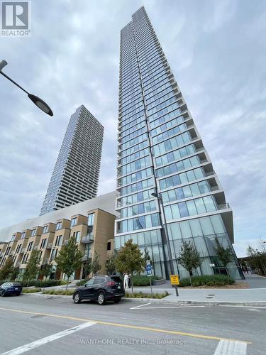 3902 - 5 Buttermill Avenue, Vaughan, ON - Outdoor