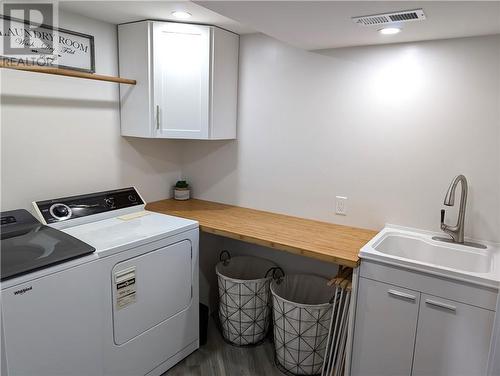 3371 Bruce Street, Cornwall, ON - Indoor Photo Showing Laundry Room