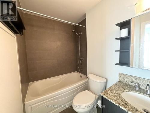 3901 - 2191 Yonge Street, Toronto, ON - Indoor Photo Showing Bathroom