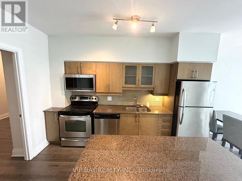 3901 - 2191 Yonge Street, Toronto, ON - Indoor Photo Showing Kitchen