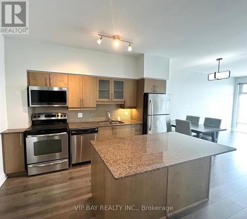 3901 - 2191 Yonge Street, Toronto, ON - Indoor Photo Showing Kitchen