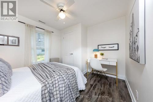 241 Woodycrest Avenue, Georgina, ON - Indoor Photo Showing Bedroom