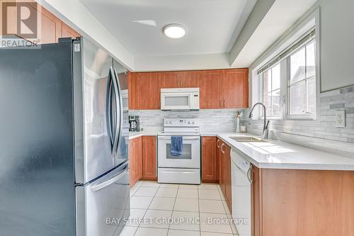 15 - 2450 Post Road, Oakville, ON - Indoor Photo Showing Kitchen