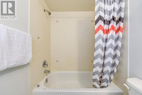 15 - 2450 Post Road, Oakville, ON - Indoor Photo Showing Bathroom