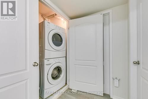 15 - 2450 Post Road, Oakville, ON - Indoor Photo Showing Laundry Room