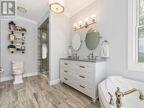 373 Creek View Road, Kawartha Lakes, ON - Indoor Photo Showing Bathroom