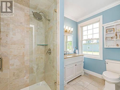 373 Creek View Road, Kawartha Lakes, ON - Indoor Photo Showing Bathroom