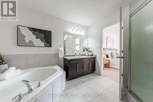 20 - 6 Chestnut Drive, Grimsby, ON - Indoor Photo Showing Bathroom