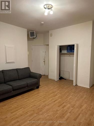 2 - 88 Colborne St. Street, Brantford, ON - Indoor Photo Showing Living Room