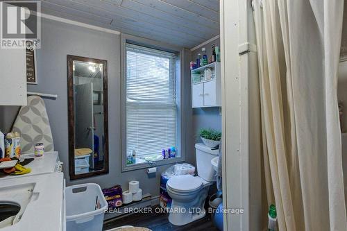 410 Queen Street S, Minto, ON - Indoor Photo Showing Bathroom