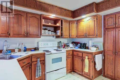 410 Queen Street S, Minto, ON - Indoor Photo Showing Kitchen