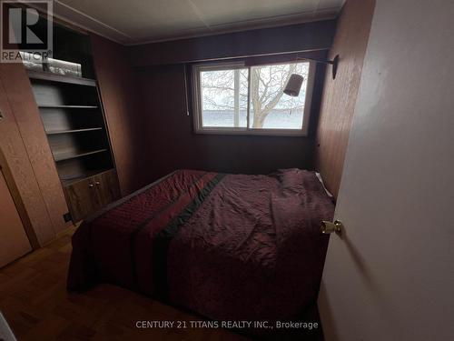 21 Glassford Road, Kawartha Lakes, ON - Indoor Photo Showing Bedroom