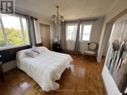 21 Glassford Road, Kawartha Lakes, ON - Indoor Photo Showing Bedroom