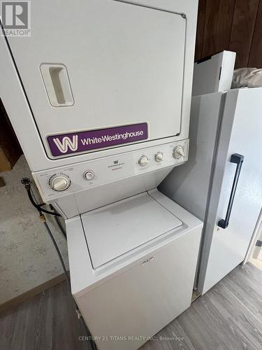 21 Glassford Road, Kawartha Lakes, ON - Indoor Photo Showing Laundry Room