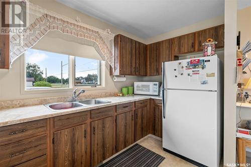 118 2Nd Street W, Shellbrook, SK - Indoor Photo Showing Kitchen With Double Sink