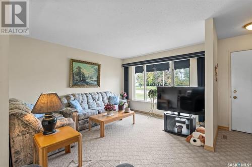 118 2Nd Street W, Shellbrook, SK - Indoor Photo Showing Living Room