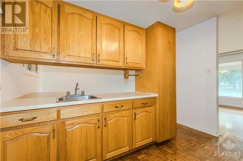 1 Attwood Crescent, Ottawa, ON - Indoor Photo Showing Kitchen