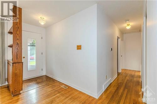 1 Attwood Crescent, Ottawa, ON - Indoor Photo Showing Other Room