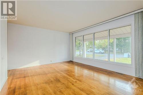 1 Attwood Crescent, Ottawa, ON - Indoor Photo Showing Other Room