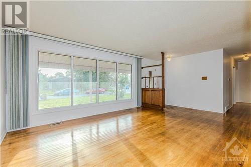 1 Attwood Crescent, Ottawa, ON - Indoor Photo Showing Other Room