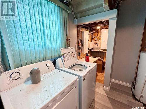 1041 110Th Street, North Battleford, SK - Indoor Photo Showing Laundry Room