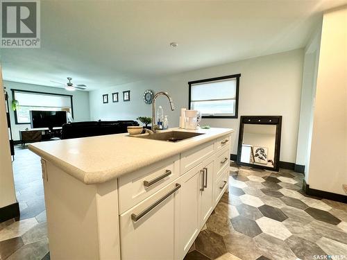 1041 110Th Street, North Battleford, SK - Indoor Photo Showing Kitchen