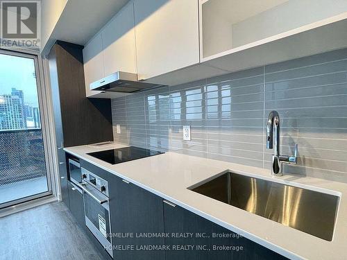 2811 - 138 Downes Street, Toronto, ON - Indoor Photo Showing Kitchen