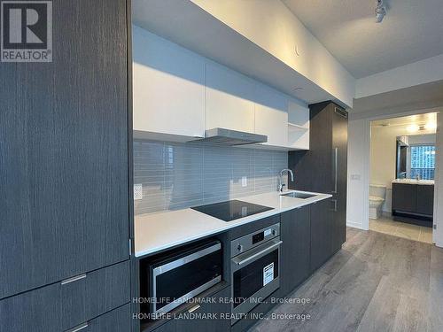 2811 - 138 Downes Street, Toronto, ON - Indoor Photo Showing Kitchen With Upgraded Kitchen