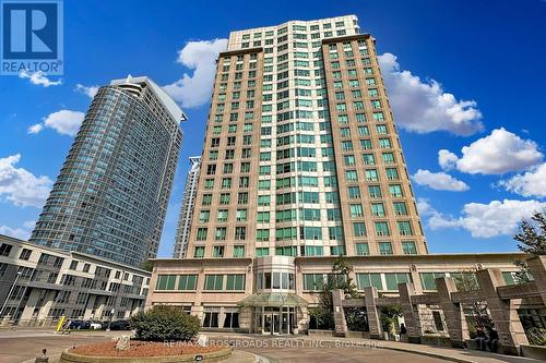 907 - 8 Lee Centre Drive, Toronto, ON - Outdoor With Facade