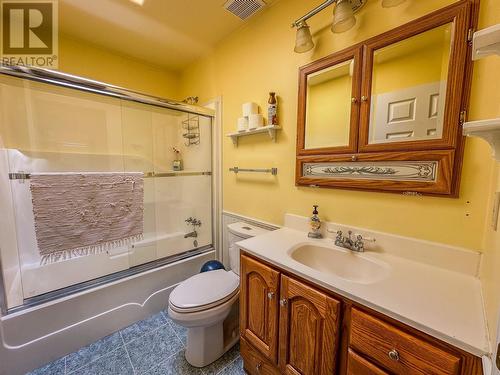 125 Missezula Lake Road, Princeton, BC - Indoor Photo Showing Bathroom