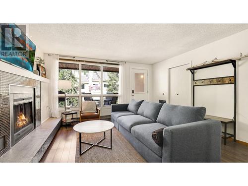 2030 Panorama  Drive Unit# 530, Panorama, BC - Indoor Photo Showing Living Room With Fireplace