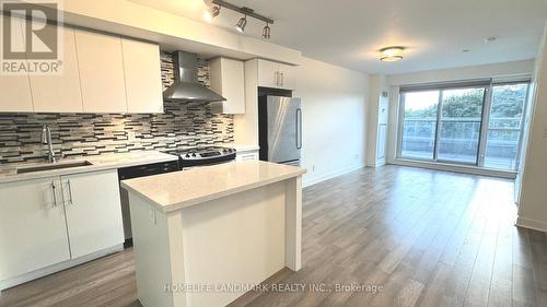 403 - 58 Orchard View Boulevard, Toronto, ON - Indoor Photo Showing Kitchen With Upgraded Kitchen