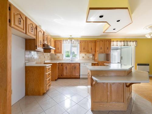 Cuisine - 17 Rue Carmen, Saint-Jean-Sur-Richelieu, QC - Indoor Photo Showing Kitchen