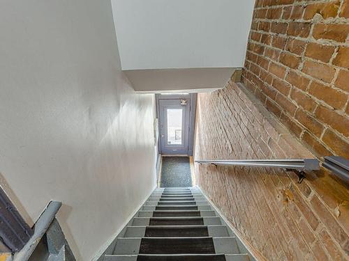 Staircase - 2-4003 Rue St-Hubert, Montréal (Le Plateau-Mont-Royal), QC - Indoor Photo Showing Other Room