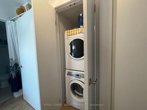 95A-1760 Simcoe St N, Oshawa, ON - Indoor Photo Showing Laundry Room