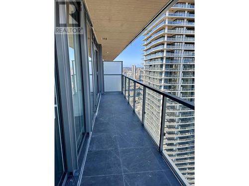 29Xx 4890 Lougheed Highway, Burnaby, BC - Outdoor With Balcony