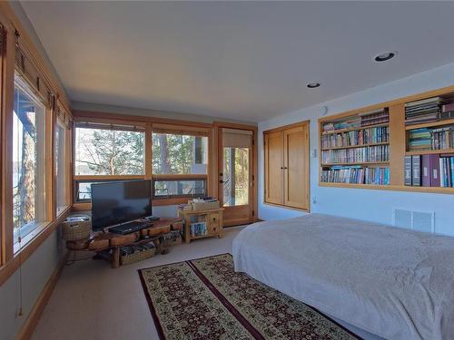 455 Scott Point Dr, Salt Spring, BC 