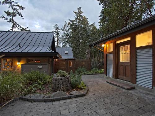 455 Scott Point Dr, Salt Spring, BC 