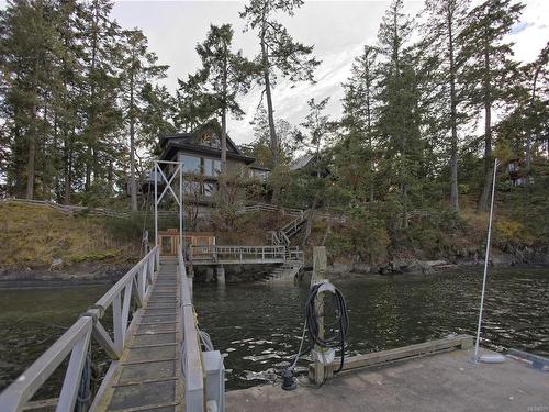 455 Scott Point Dr, Salt Spring, BC 