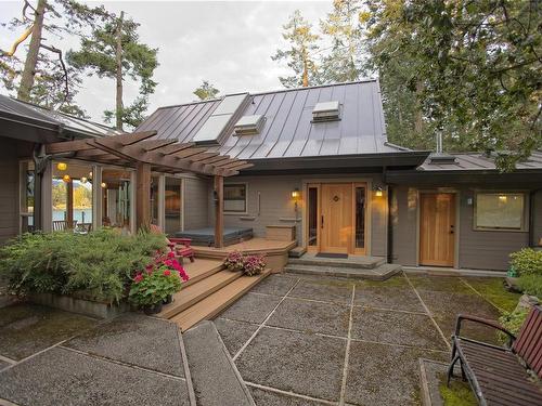 455 Scott Point Dr, Salt Spring, BC 