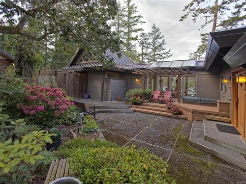 455 Scott Point Dr, Salt Spring, BC 